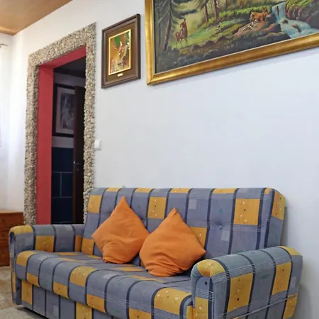 Casa Do Monte * קסטרו דאירה